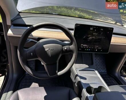 Серый Тесла Model Y, объемом двигателя 0 л и пробегом 19 тыс. км за 32500 $, фото 16 на Automoto.ua