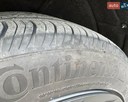 Серый Тесла Model Y, объемом двигателя 0 л и пробегом 14 тыс. км за 33500 $, фото 20 на Automoto.ua