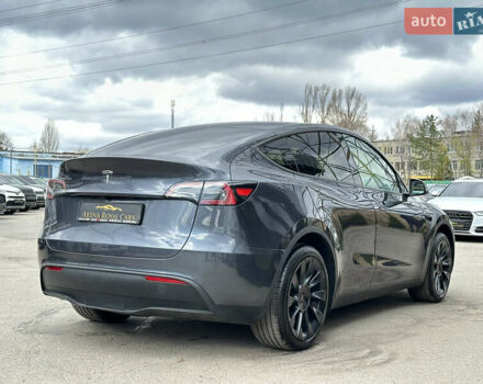 Серый Тесла Model Y, объемом двигателя 0 л и пробегом 1 тыс. км за 39900 $, фото 9 на Automoto.ua