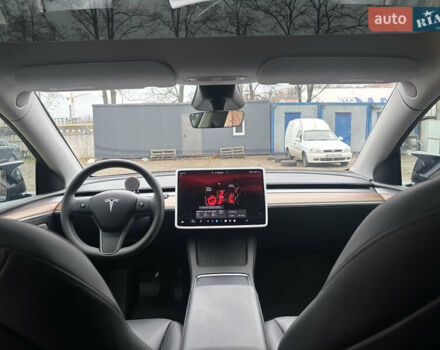 Серый Тесла Model Y, объемом двигателя 0 л и пробегом 22 тыс. км за 31500 $, фото 23 на Automoto.ua