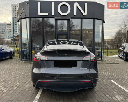 Сірий Тесла Model Y, об'ємом двигуна 0 л та пробігом 31 тис. км за 24499 $, фото 5 на Automoto.ua