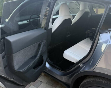 Сірий Тесла Model Y, об'ємом двигуна 0 л та пробігом 12 тис. км за 33300 $, фото 13 на Automoto.ua