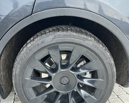 Серый Тесла Model Y, объемом двигателя 0 л и пробегом 33 тыс. км за 25000 $, фото 26 на Automoto.ua