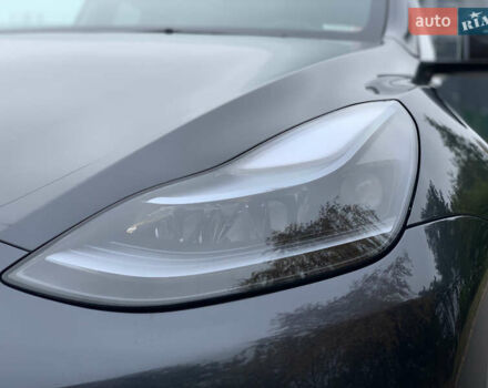 Серый Тесла Model Y, объемом двигателя 0 л и пробегом 14 тыс. км за 32300 $, фото 41 на Automoto.ua
