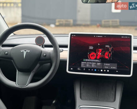 Серый Тесла Model Y, объемом двигателя 0 л и пробегом 22 тыс. км за 31500 $, фото 21 на Automoto.ua