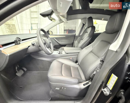 Серый Тесла Model Y, объемом двигателя 0 л и пробегом 21 тыс. км за 28900 $, фото 32 на Automoto.ua