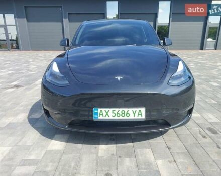 Серый Тесла Model Y, объемом двигателя 0 л и пробегом 1 тыс. км за 29900 $, фото 1 на Automoto.ua