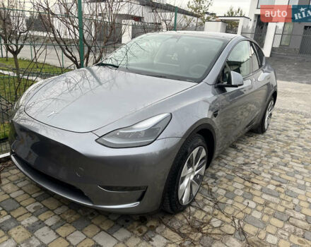 Сірий Тесла Model Y, об'ємом двигуна 0 л та пробігом 29 тис. км за 32000 $, фото 2 на Automoto.ua