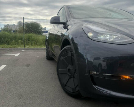 Серый Тесла Model Y, объемом двигателя 0 л и пробегом 12 тыс. км за 41000 $, фото 3 на Automoto.ua