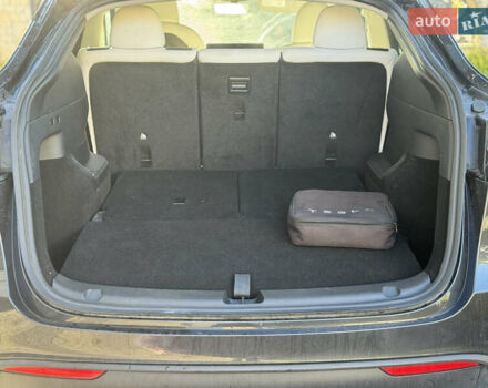 Серый Тесла Model Y, объемом двигателя 0 л и пробегом 8 тыс. км за 28700 $, фото 7 на Automoto.ua