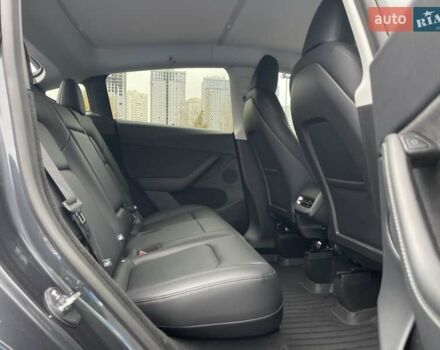 Серый Тесла Model Y, объемом двигателя 0 л и пробегом 22 тыс. км за 34700 $, фото 35 на Automoto.ua