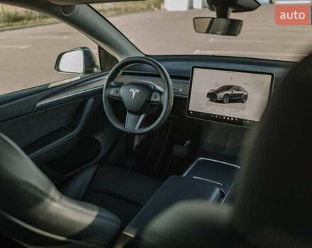 Серый Тесла Model Y, объемом двигателя 0 л и пробегом 25 тыс. км за 31300 $, фото 52 на Automoto.ua