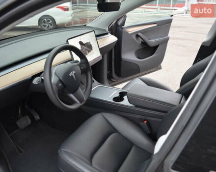 Сірий Тесла Model Y, об'ємом двигуна 0 л та пробігом 16 тис. км за 32000 $, фото 19 на Automoto.ua