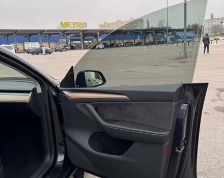 Серый Тесла Model Y, объемом двигателя 0 л и пробегом 38 тыс. км за 33500 $, фото 6 на Automoto.ua