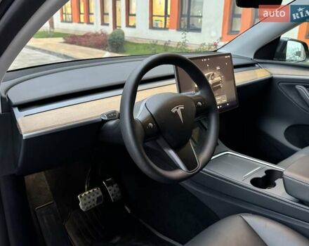 Сірий Тесла Model Y, об'ємом двигуна 0 л та пробігом 27 тис. км за 30900 $, фото 9 на Automoto.ua