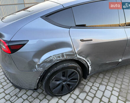 Серый Тесла Model Y, объемом двигателя 0 л и пробегом 9 тыс. км за 19800 $, фото 11 на Automoto.ua