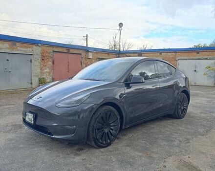 Серый Тесла Model Y, объемом двигателя 0 л и пробегом 15 тыс. км за 32500 $, фото 4 на Automoto.ua