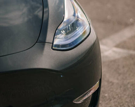 Серый Тесла Model Y, объемом двигателя 0 л и пробегом 25 тыс. км за 31300 $, фото 28 на Automoto.ua