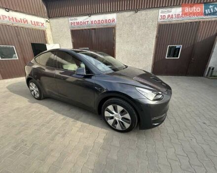 Серый Тесла Model Y, объемом двигателя 0 л и пробегом 6 тыс. км за 29500 $, фото 16 на Automoto.ua