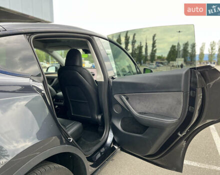 Серый Тесла Model Y, объемом двигателя 0 л и пробегом 13 тыс. км за 33999 $, фото 27 на Automoto.ua