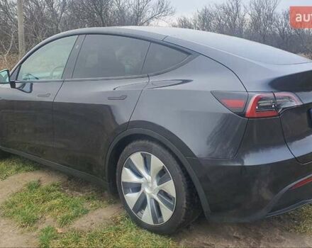 Серый Тесла Model Y, объемом двигателя 0 л и пробегом 25 тыс. км за 28000 $, фото 4 на Automoto.ua