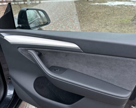 Серый Тесла Model Y, объемом двигателя 0 л и пробегом 1 тыс. км за 33300 $, фото 17 на Automoto.ua