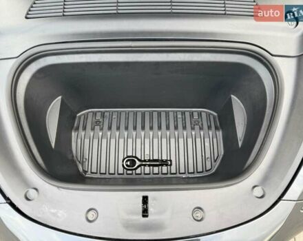 Сірий Тесла Model Y, об'ємом двигуна 0 л та пробігом 13 тис. км за 29999 $, фото 81 на Automoto.ua