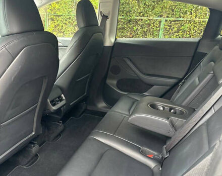 Серый Тесла Model Y, объемом двигателя 0 л и пробегом 26 тыс. км за 31700 $, фото 10 на Automoto.ua