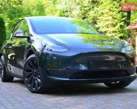 Тесла Model Y 2024 в Дрогобыче на Automoto.ua Серый Тесла Model Y, объемом двигателя 0 л и пробегом 52 тыс. км за 34200 $, фото 3 на Automoto.ua