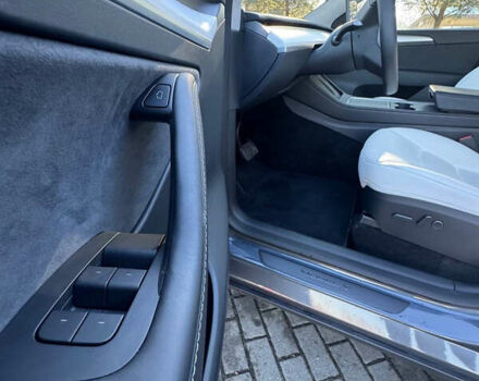 Серый Тесла Model Y, объемом двигателя 0 л и пробегом 9 тыс. км за 29500 $, фото 88 на Automoto.ua
