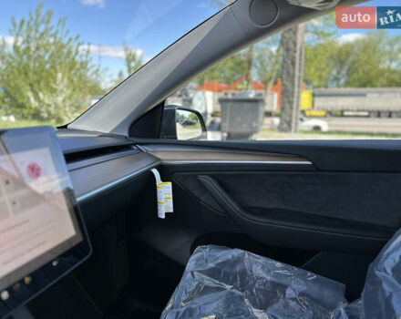 Тесла Model Y 2024 в Ровно на Automoto.ua Серый Тесла Model Y, объемом двигателя 0 л и пробегом 6 тыс. км за 35999 $, фото 66 на Automoto.ua