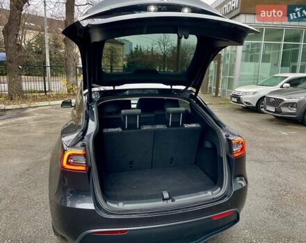 Серый Тесла Model Y, объемом двигателя 0 л и пробегом 23 тыс. км за 28800 $, фото 32 на Automoto.ua