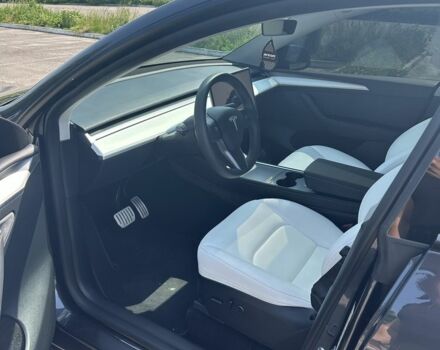 Серый Тесла Model Y, объемом двигателя 0 л и пробегом 7 тыс. км за 33500 $, фото 6 на Automoto.ua