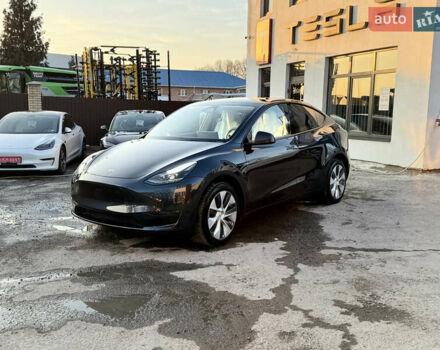 Серый Тесла Model Y, объемом двигателя 0 л и пробегом 1 тыс. км за 39900 $, фото 8 на Automoto.ua