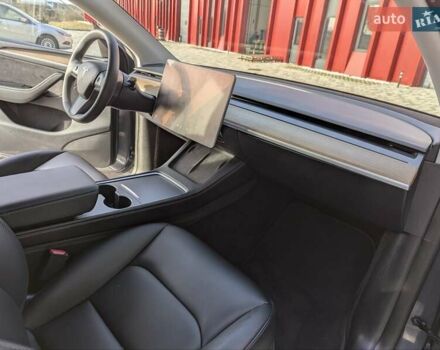 Серый Тесла Model Y, объемом двигателя 0 л и пробегом 29 тыс. км за 30500 $, фото 27 на Automoto.ua