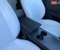 Сірий Тесла Model Y, об'ємом двигуна 0 л та пробігом 6 тис. км за 30900 $, фото 25 на Automoto.ua