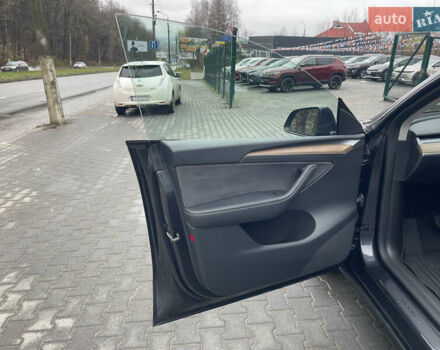 Сірий Тесла Model Y, об'ємом двигуна 0 л та пробігом 16 тис. км за 26000 $, фото 24 на Automoto.ua