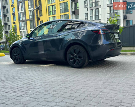 Серый Тесла Model Y, объемом двигателя 0 л и пробегом 3 тыс. км за 29800 $, фото 2 на Automoto.ua
