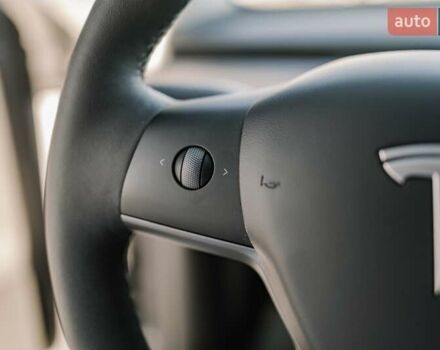 Сірий Тесла Model Y, об'ємом двигуна 0 л та пробігом 12 тис. км за 32500 $, фото 48 на Automoto.ua