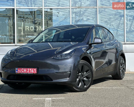 Серый Тесла Model Y, объемом двигателя 0 л и пробегом 1 тыс. км за 35490 $, фото 7 на Automoto.ua