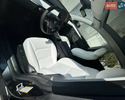 Серый Тесла Model Y, объемом двигателя 0 л и пробегом 4 тыс. км за 33333 $, фото 17 на Automoto.ua