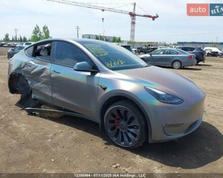Серый Тесла Model Y, объемом двигателя 0 л и пробегом 37 тыс. км за 23500 $, фото 1 на Automoto.ua