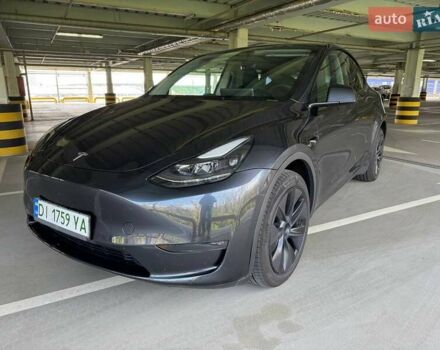 Серый Тесла Model Y, объемом двигателя 0 л и пробегом 12 тыс. км за 33500 $, фото 1 на Automoto.ua