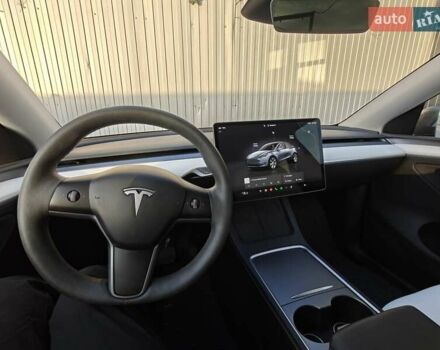 Серый Тесла Model Y, объемом двигателя 0 л и пробегом 21 тыс. км за 34000 $, фото 7 на Automoto.ua