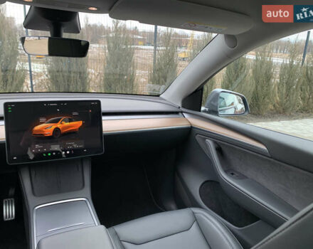 Серый Тесла Model Y, объемом двигателя 0 л и пробегом 5 тыс. км за 42500 $, фото 21 на Automoto.ua