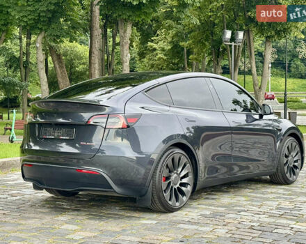 Серый Тесла Model Y, объемом двигателя 0 л и пробегом 7 тыс. км за 33999 $, фото 4 на Automoto.ua