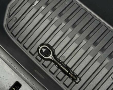 Серый Тесла Model Y, объемом двигателя 0 л и пробегом 38 тыс. км за 33500 $, фото 17 на Automoto.ua