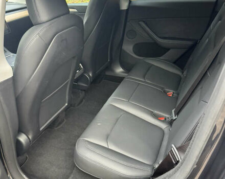 Серый Тесла Model Y, объемом двигателя 0 л и пробегом 15 тыс. км за 34500 $, фото 8 на Automoto.ua