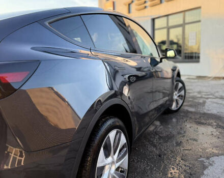 Серый Тесла Model Y, объемом двигателя 0 л и пробегом 1 тыс. км за 39900 $, фото 12 на Automoto.ua