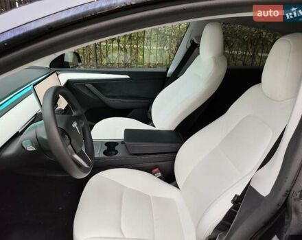 Сірий Тесла Model Y, об'ємом двигуна 0 л та пробігом 10 тис. км за 34400 $, фото 16 на Automoto.ua